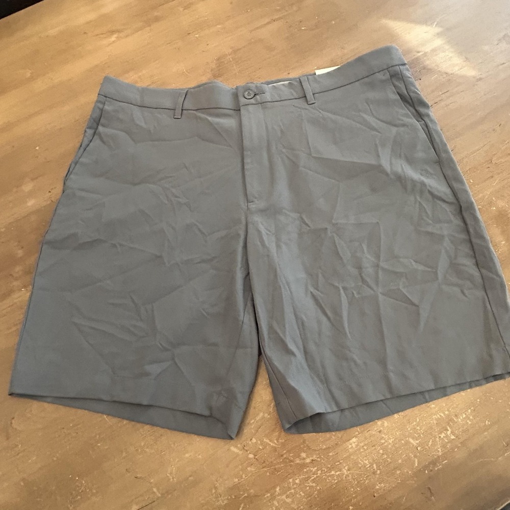 Penguin Shorts Mens 40 Gray Golf Stretch Moisture Wicking Easy Care Performance